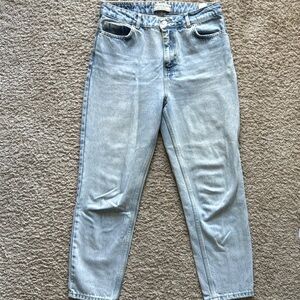 Women's Light Blue Jeans